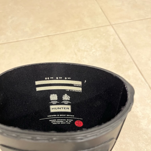 Women’s Hunter Boots - Picture 3 of 4